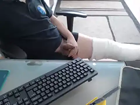 ruplumber online show from February 4, 12:00 pm