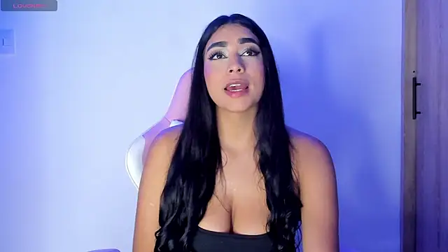 Snapshot of Bella_ricci_ chatting on February 27, 3:15 pm Bella ricci online show from February 27, 3:15 pm