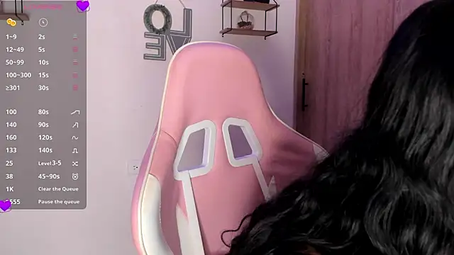 Snapshot of Bella_ricci_ chatting on October 2, 4:36 pm Bella ricci online show from October 2, 4:36 pm