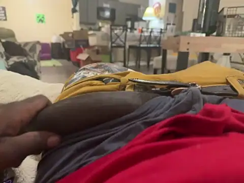 Snapshot of BigDMann40 chatting on November 6, 9:05 pm BigDMann40 online show from November 6, 9:05 pm