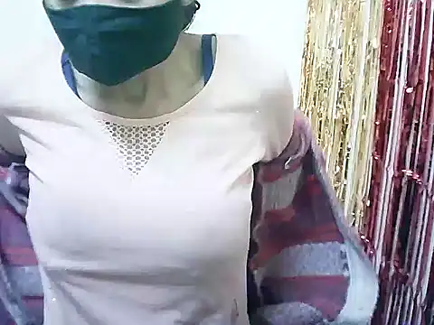 Snapshot of Rubi-Ji chatting on February 9, 10:32 pm Rubi-Ji online show from February 9, 10:32 pm