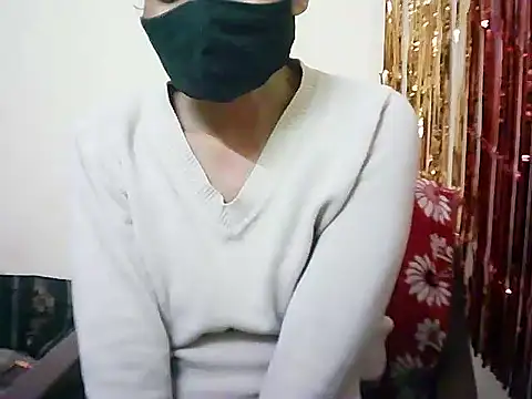 Snapshot of Rubi-Ji chatting on February 10, 5:52 pm Rubi-Ji online show from February 10, 5:52 pm