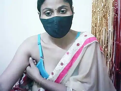 Snapshot of Rubi-Ji chatting on February 11, 4:35 pm Rubi-Ji online show from February 11, 4:35 pm