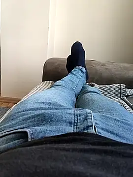 legolasleo online show from March 19, 6:14 am