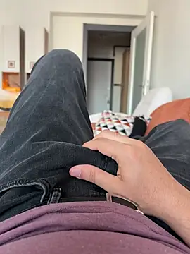 legolasleo online show from June 4, 3:34 am