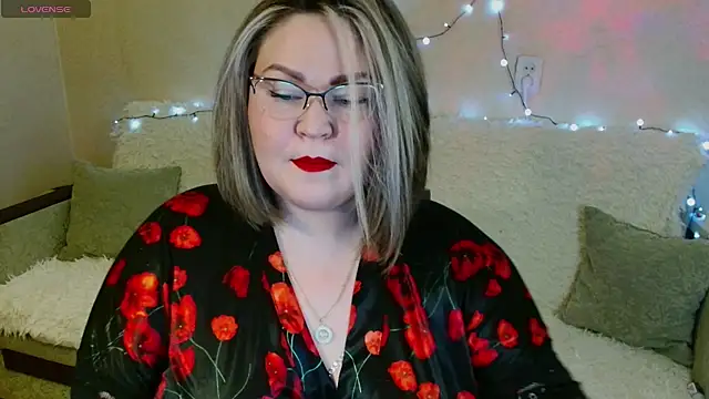 Vivien  wet online show from February 2, 7:57 pm