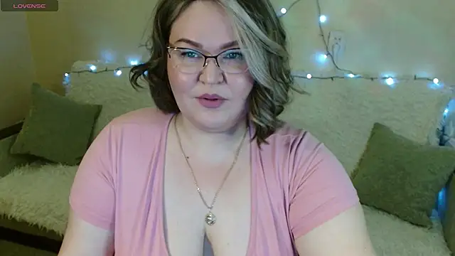 Vivien  wet online show from February 4, 11:16 pm