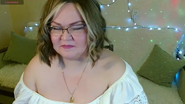 Vivien  wet online show from February 5, 8:57 pm