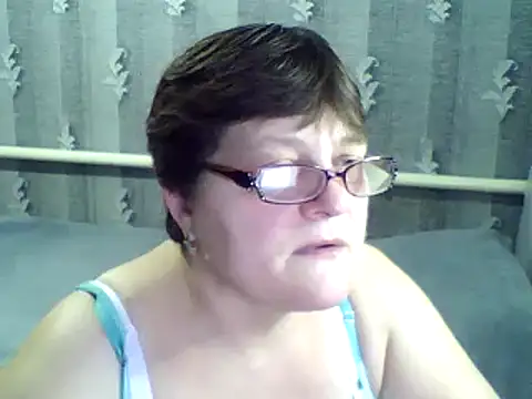 Snapshot of ElzaJewel chatting on February 15, 4:34 pm ElzaJewel online show from February 15, 4:34 pm