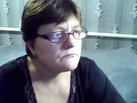 Snapshot of ElzaJewel chatting on February 22, 7:58 pm ElzaJewel online show from February 22, 7:58 pm