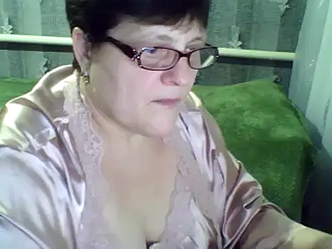 Snapshot of ElzaJewel chatting on March 6, 8:05 pm ElzaJewel online show from March 6, 8:05 pm