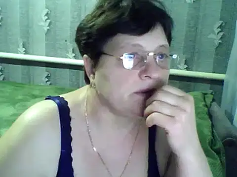 Snapshot of ElzaJewel chatting on March 15, 6:47 am ElzaJewel online show from March 15, 6:47 am