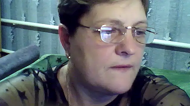 Snapshot of ElzaJewel chatting on September 11, 7:03 pm ElzaJewel online show from September 11, 7:03 pm