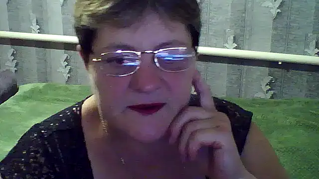 Snapshot of ElzaJewel chatting on September 17, 5:47 pm ElzaJewel online show from September 17, 5:47 pm