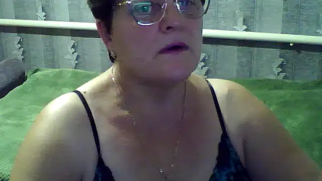 Snapshot of ElzaJewel chatting on October 7, 7:22 pm ElzaJewel online show from October 7, 7:22 pm