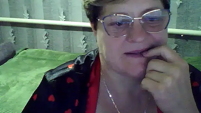 Snapshot of ElzaJewel chatting on October 8, 7:28 am ElzaJewel online show from October 8, 7:28 am