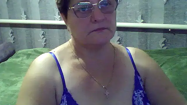 Snapshot of ElzaJewel chatting on October 14, 7:42 am ElzaJewel online show from October 14, 7:42 am