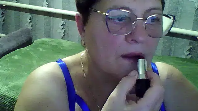 Snapshot of ElzaJewel chatting on October 21, 5:24 pm ElzaJewel online show from October 21, 5:24 pm