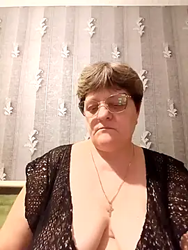 ElzaJewel online show from April 23, 1:02 pm