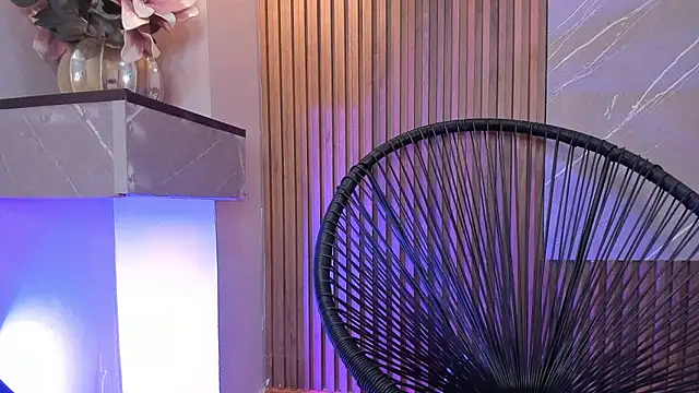 ariana jhonson1 online show from March 19, 12:34 pm