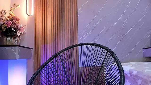 ariana jhonson1 online show from March 20, 12:32 pm