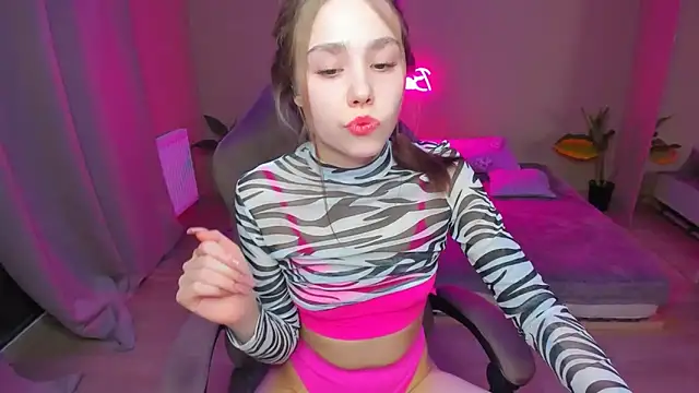 YourMegan online show from March 1, 2:48 am