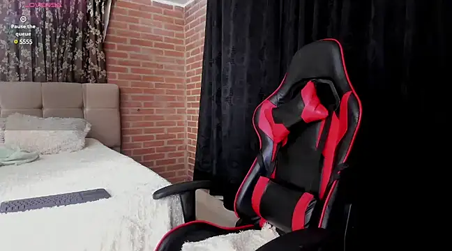 playsweetashley  online show from February 6, 3:48 am