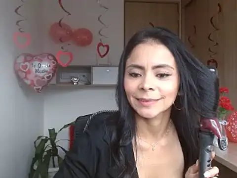 Snapshot of hema_gold chatting on February 14, 1:08 pm hema gold online show from February 14, 1:08 pm