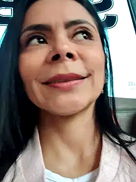 Snapshot of hema_gold chatting on November 24, 2:50 pm hema gold online show from November 24, 2:50 pm