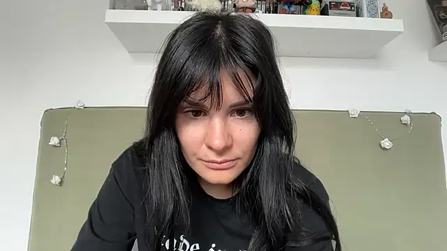 Snapshot of Petitecookie chatting on May 17, 5:42 pm Petitecookie online show from May 17, 5:42 pm