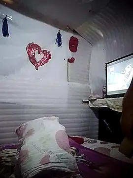 BonniAdams online show from March 9, 6:11 pm