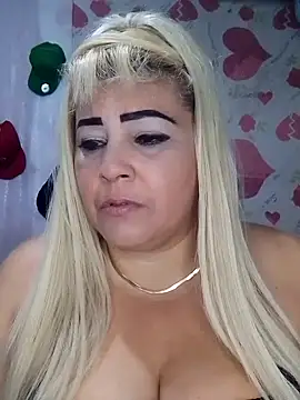 BonniAdams online show from October 29, 6:09 pm