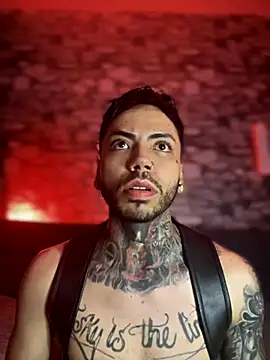 Walker Thomas1 online show from September 21, 2:13 am