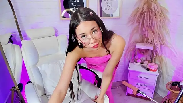 BarbieGirl    online show from February 18, 6:59 am