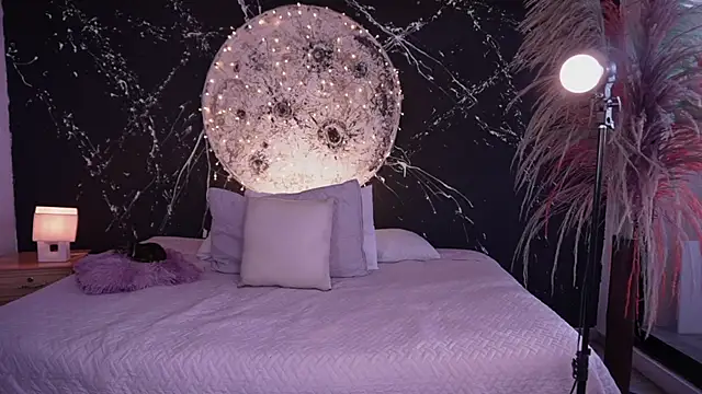 soidai miiu online show from December 1, 9:20 pm