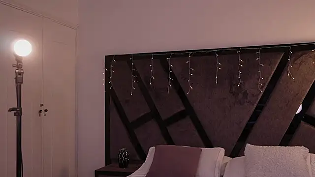 soidai miiu online show from April 20, 10:11 pm