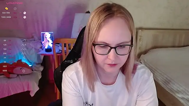 Snapshot of Agatha_Mott chatting on November 8, 3:07 am Agatha Mott online show from November 8, 3:07 am