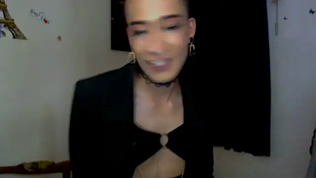 Snapshot of NovaNyx11 chatting on September 18, 9:50 pm NovaNyx11 online show from September 18, 9:50 pm