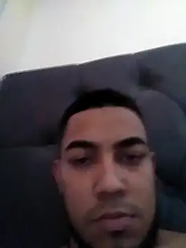 Elgroney23 online show from February 4, 8:28 pm