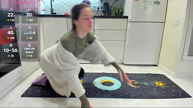 Snapshot of Katya_yoga chatting on December 21, 4:30 am Katya yoga online show from December 21, 4:30 am