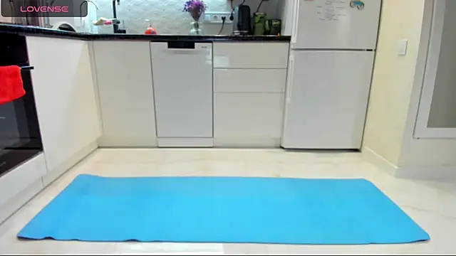 Snapshot of Katya_yoga chatting on December 22, 4:53 am Katya yoga online show from December 22, 4:53 am