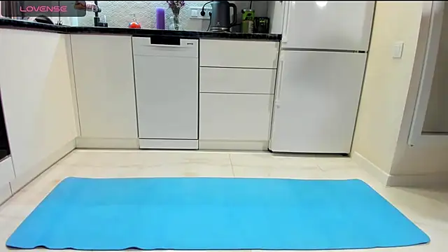 Snapshot of Katya_yoga chatting on February 22, 4:46 am Katya yoga online show from February 22, 4:46 am