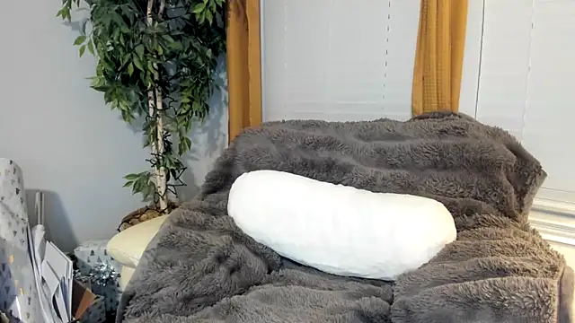 kaliii jones online show from February 21, 2:39 am