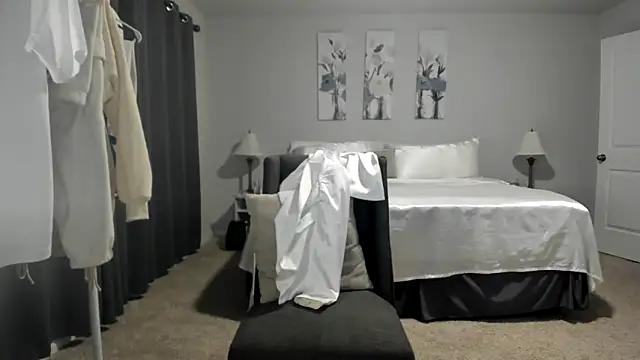 kaliii jones online show from March 17, 1:24 am