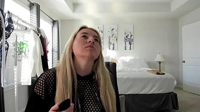 kaliii jones online show from March 19, 11:36 pm