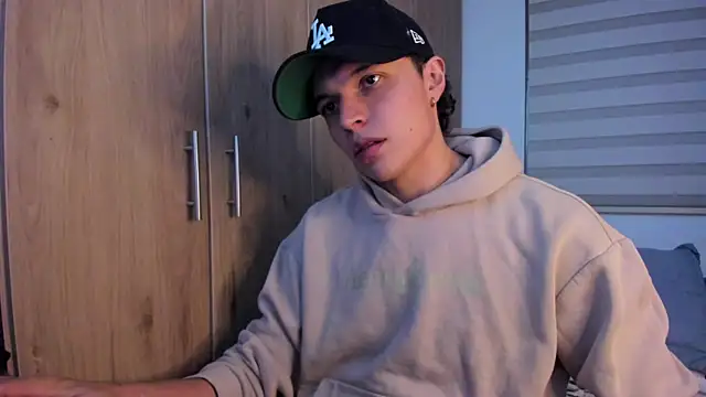 Mastrangelo xxx online show from September 19, 4:25 am