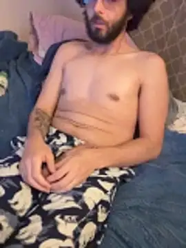 Snapshot of Damien55 chatting on February 3, 6:40 am Damien55 online show from February 3, 6:40 am