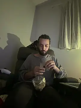 Snapshot of Damien55 chatting on February 19, 5:47 am Damien55 online show from February 19, 5:47 am