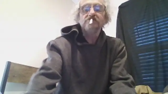 Dara4q online show from January 31, 11:58 pm