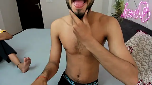 Snapshot of Queen_Couple chatting on September 21, 3:41 am Queen Couple online show from September 21, 3:41 am